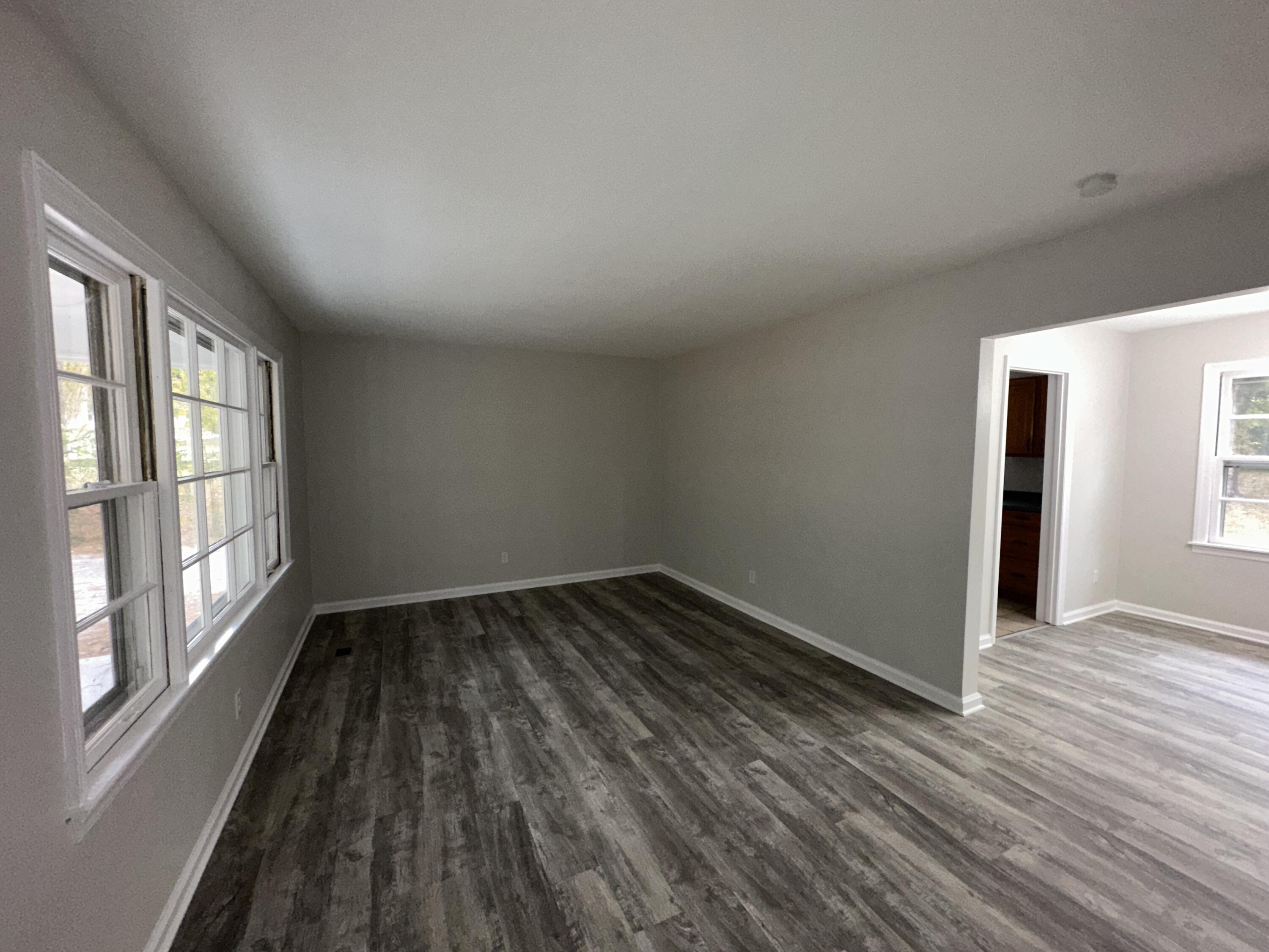 939 Julian Road Chattanooga, TN 37421 - Photo 4 of 22 Living Room to Dining Room