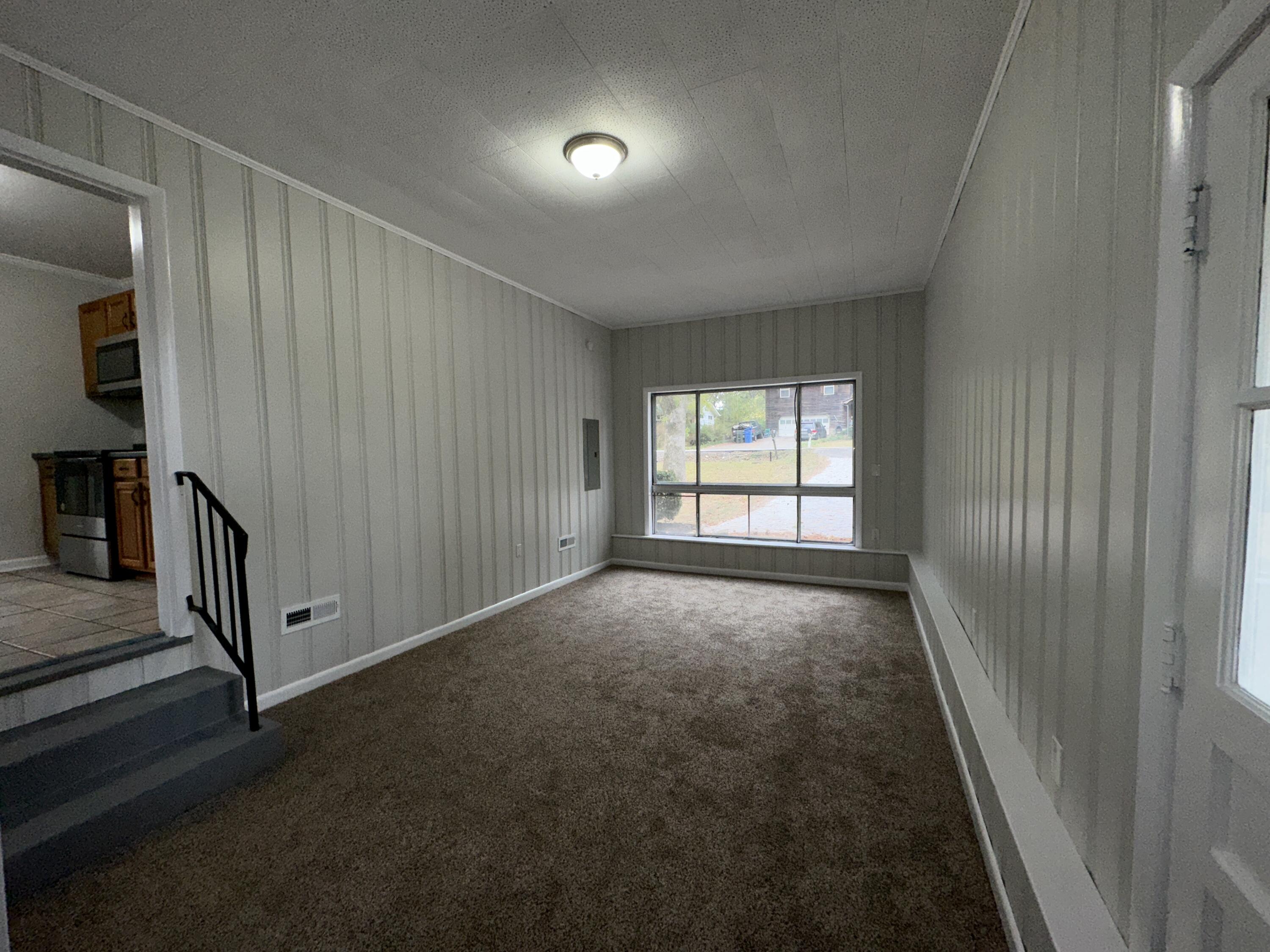 939 Julian Road Chattanooga, TN 37421 - Photo 8 of 22 Family Room