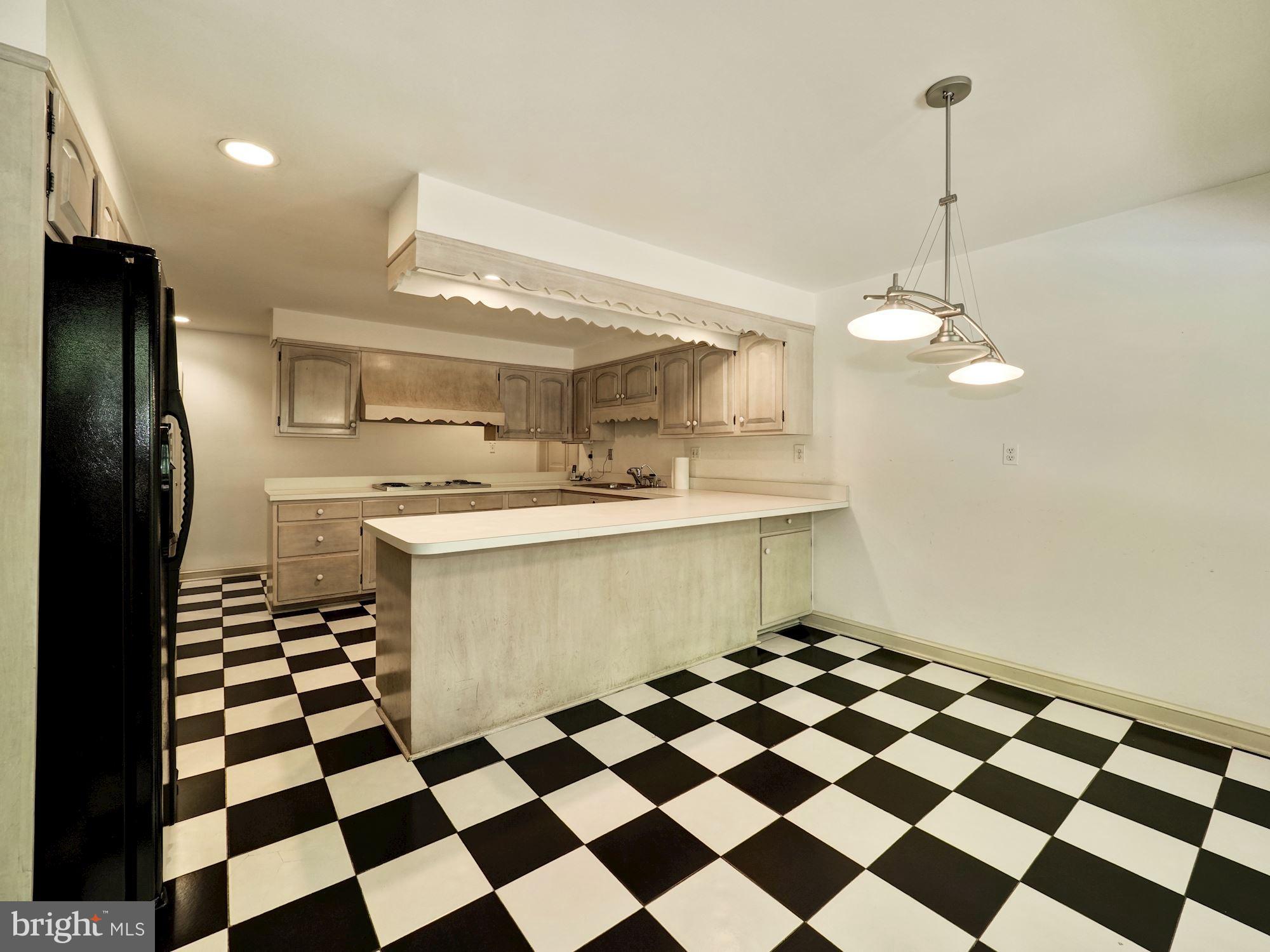 3 Willowbrook Court Potomac, MD 20854 - Photo 12 of 45