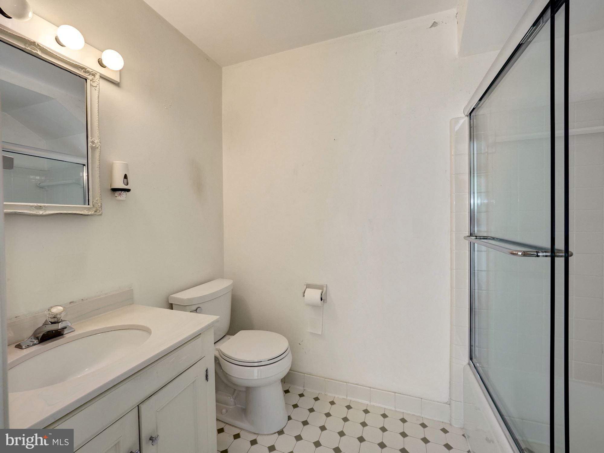 3 Willowbrook Court Potomac, MD 20854 - Photo 20 of 45