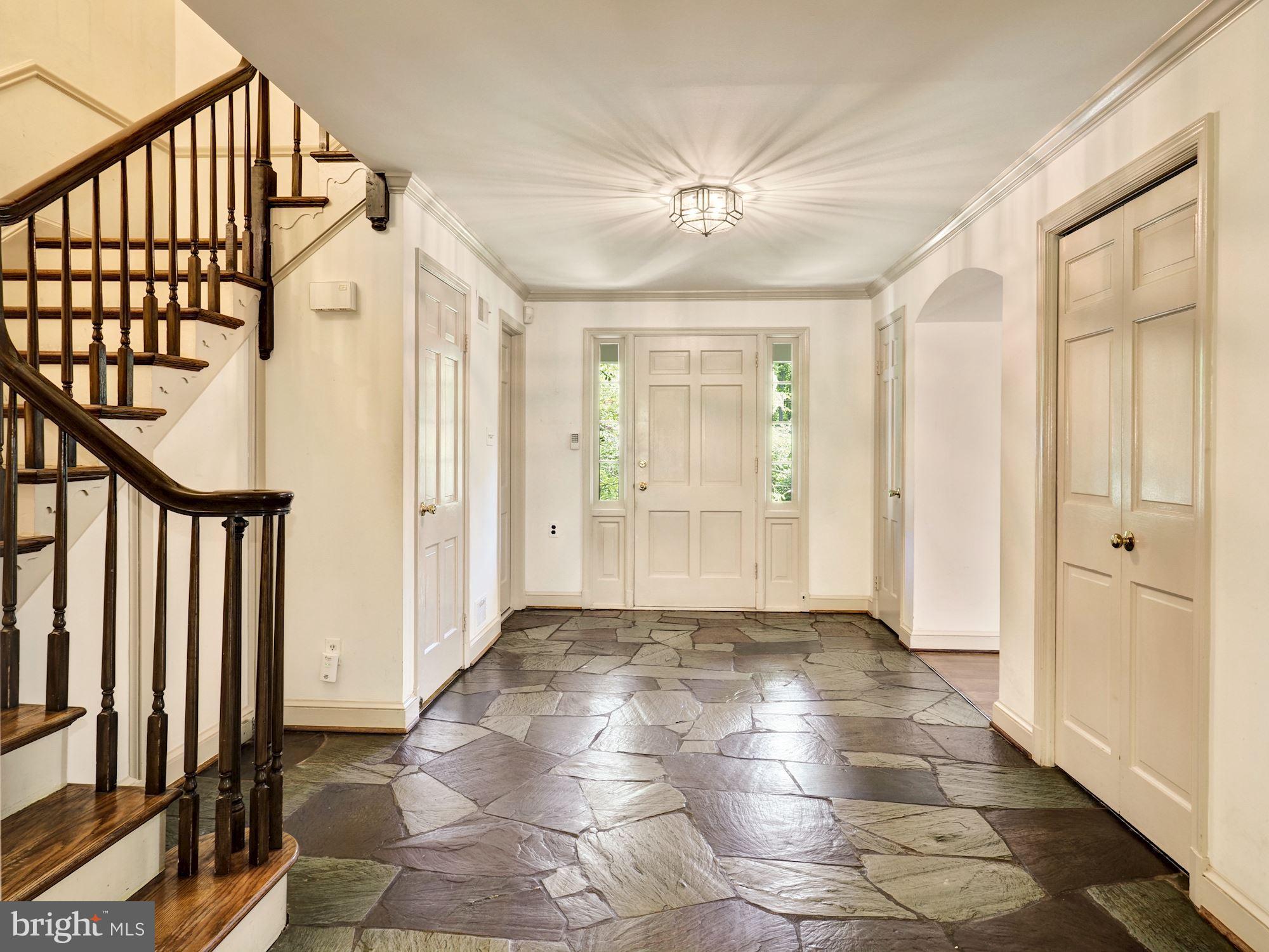 3 Willowbrook Court Potomac, MD 20854 - Photo 3 of 45