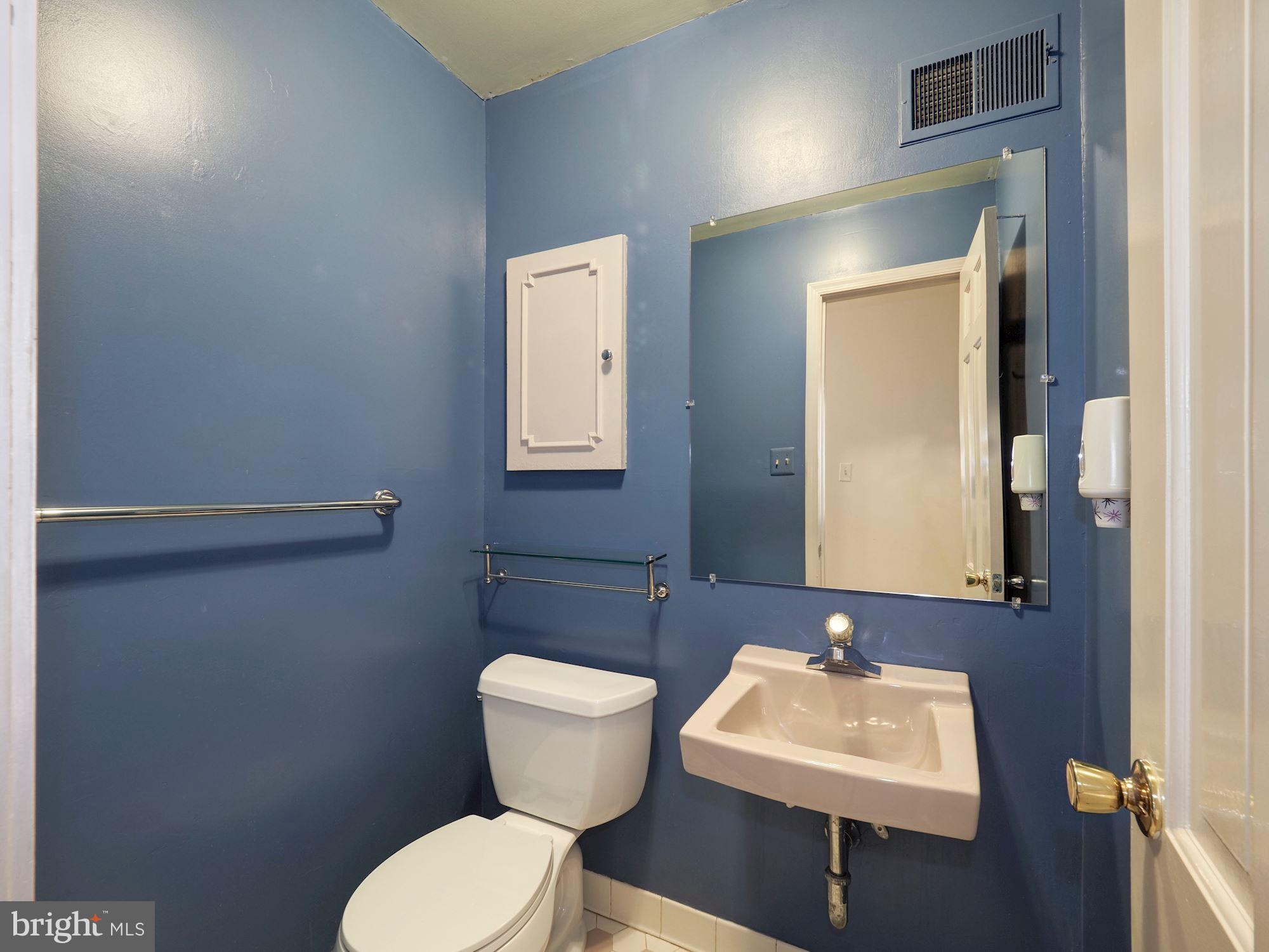 3 Willowbrook Court Potomac, MD 20854 - Photo 29 of 45