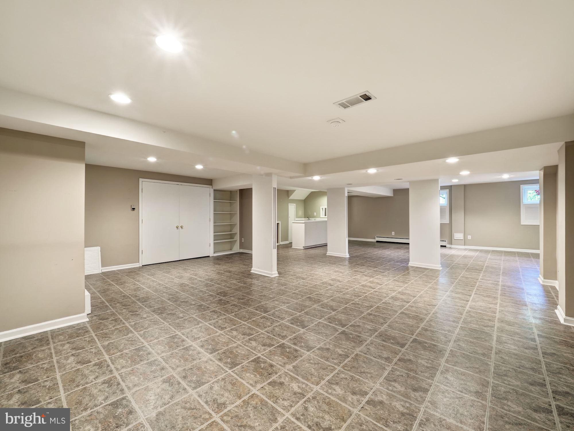 3 Willowbrook Court Potomac, MD 20854 - Photo 31 of 45