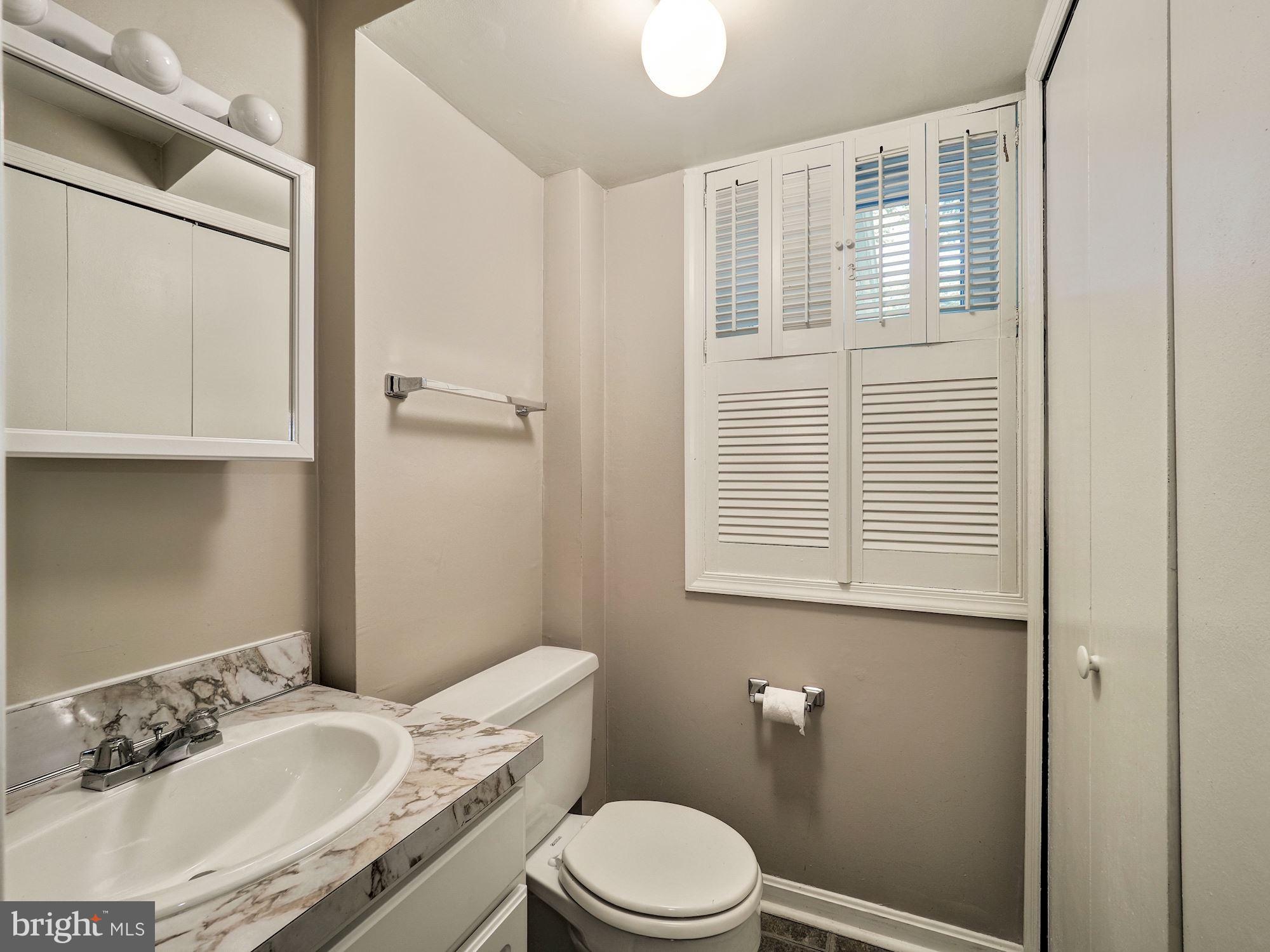 3 Willowbrook Court Potomac, MD 20854 - Photo 38 of 45