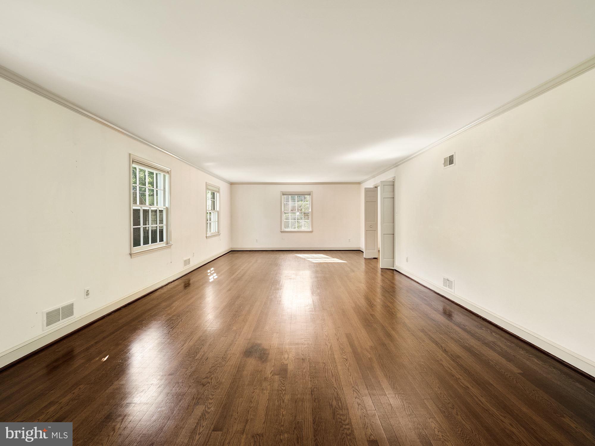 3 Willowbrook Court Potomac, MD 20854 - Photo 5 of 45