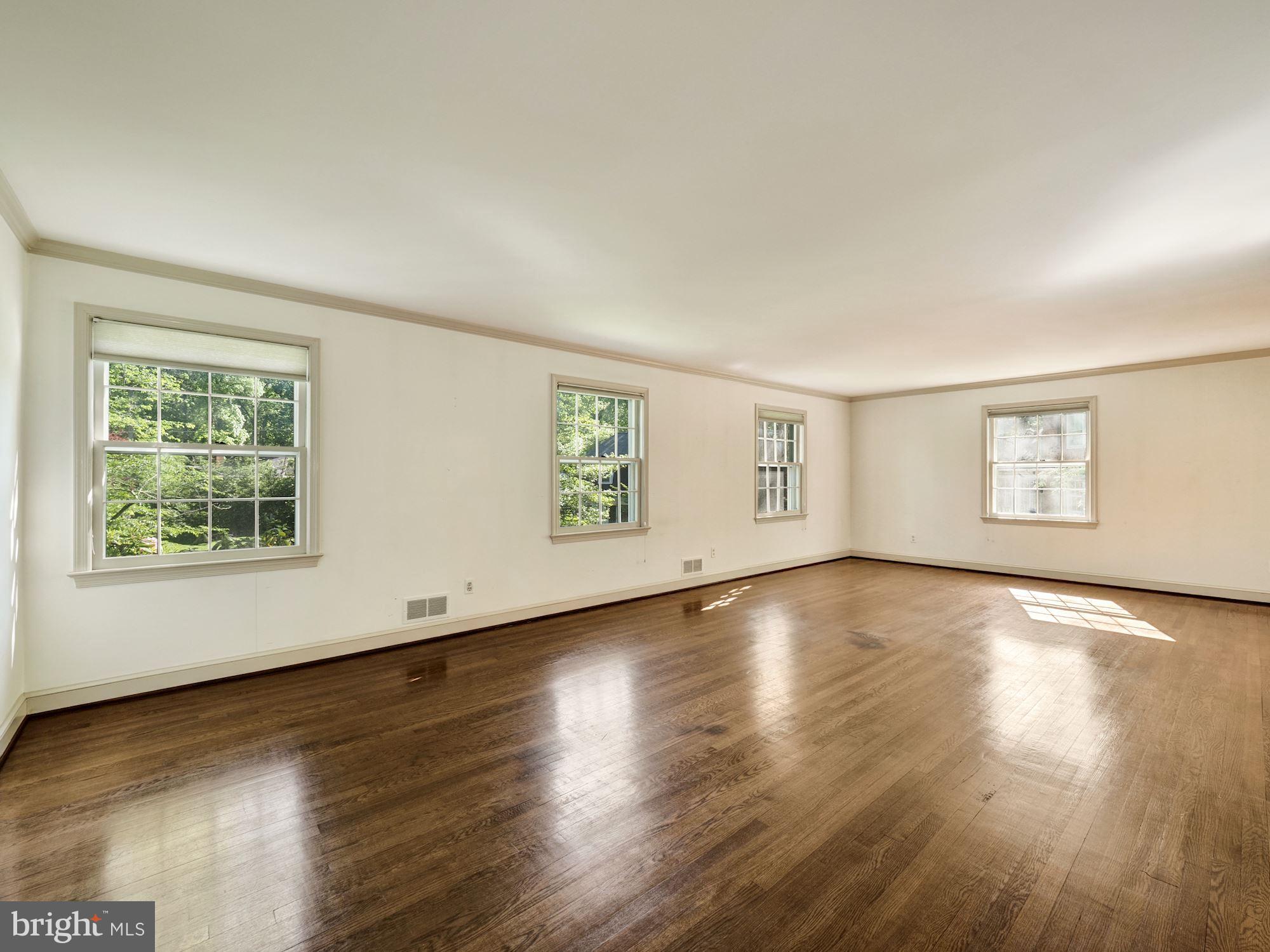 3 Willowbrook Court Potomac, MD 20854 - Photo 6 of 45