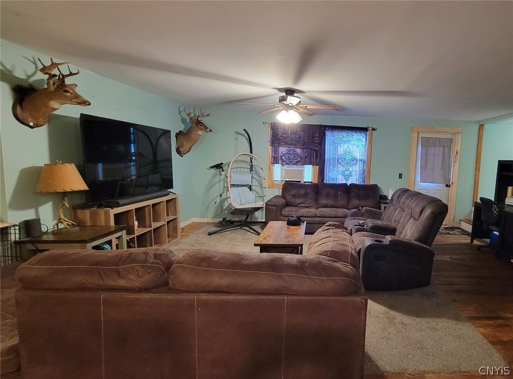 1248 Lake Como Road Summerhill, NY 13045 - Photo 3 of 22 Living Room