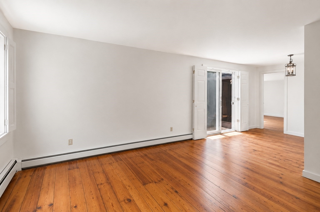 21 Mill Road Falmouth, MA 02540 - Photo 5 of 35 Gallery Image 5