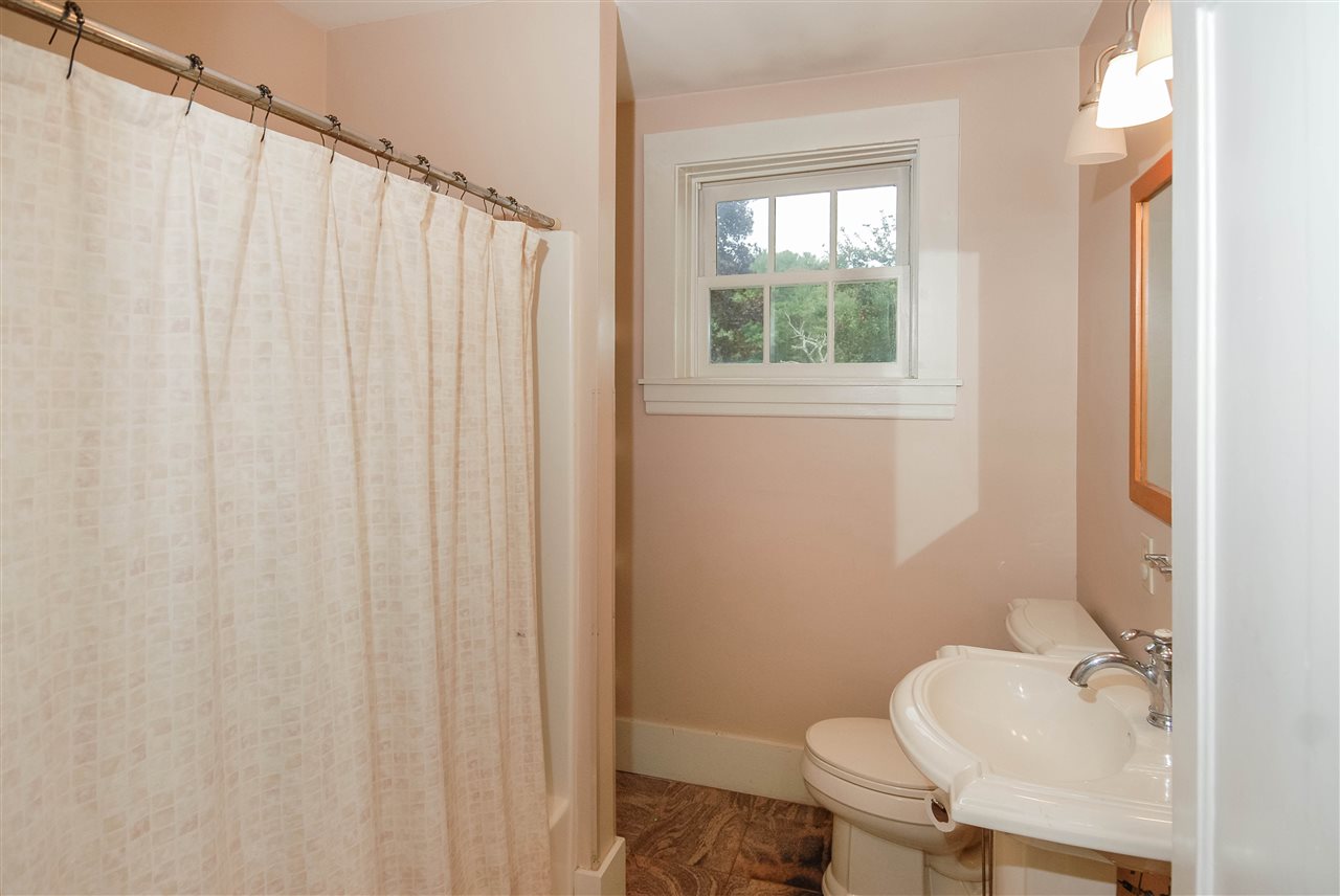 495 Brackett Road Rye, NH 03870 - Photo 19 of 32
