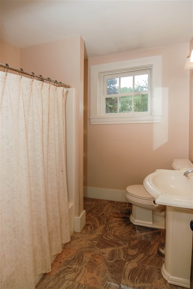 495 Brackett Road Rye, NH 03870 - Photo 23 of 32