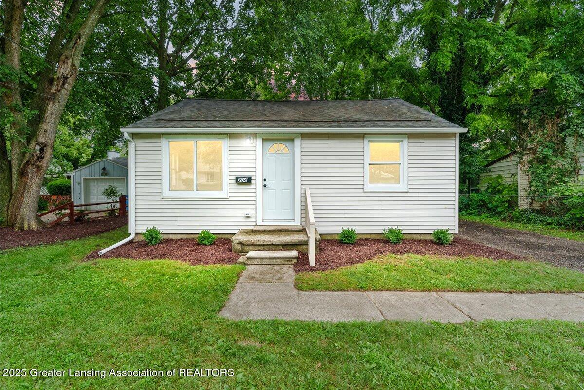204 East Cavanaugh Road Lansing, MI 48910 - Photo 30 of 30 01-Media Jett - 17