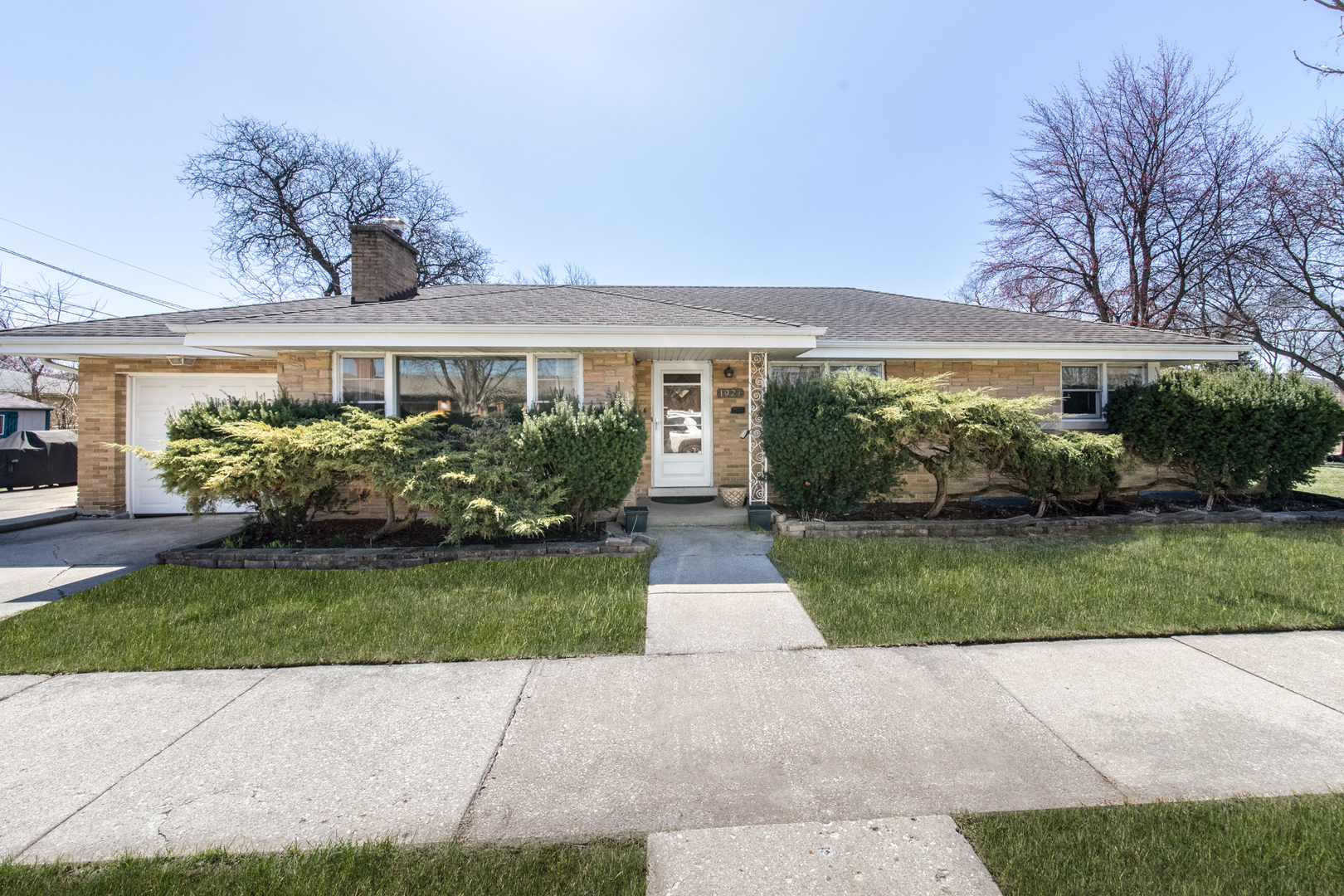 1921 Elm Street Park Ridge, IL 60068 - Photo 1 of 15 Gallery Image 1