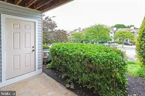 $2,200 | 7504 Ashby Lane, Unit B, Alexandria, VA 22315