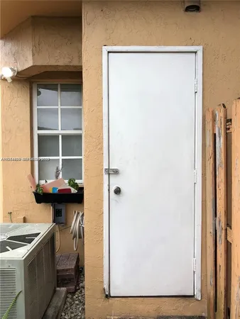 $3,000 | 14255 Southwest 57th Lane, Unit 86, Miami, FL 33183