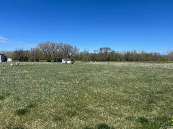$12,000 | 1103 Esther Circle, Marshall, MN 56258