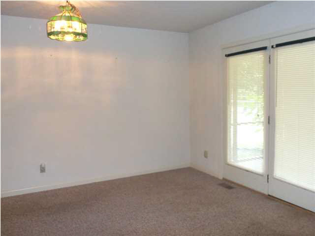 5800 Stacer Road Newburgh, IN 47630 - Photo 11 of 28 Gallery Image 11