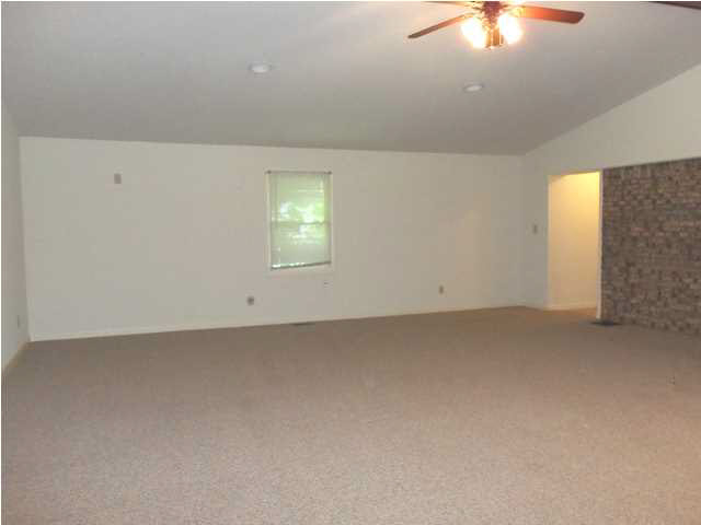 5800 Stacer Road Newburgh, IN 47630 - Photo 12 of 28 Gallery Image 12