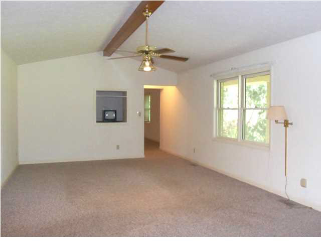 5800 Stacer Road Newburgh, IN 47630 - Photo 4 of 28 Gallery Image 4