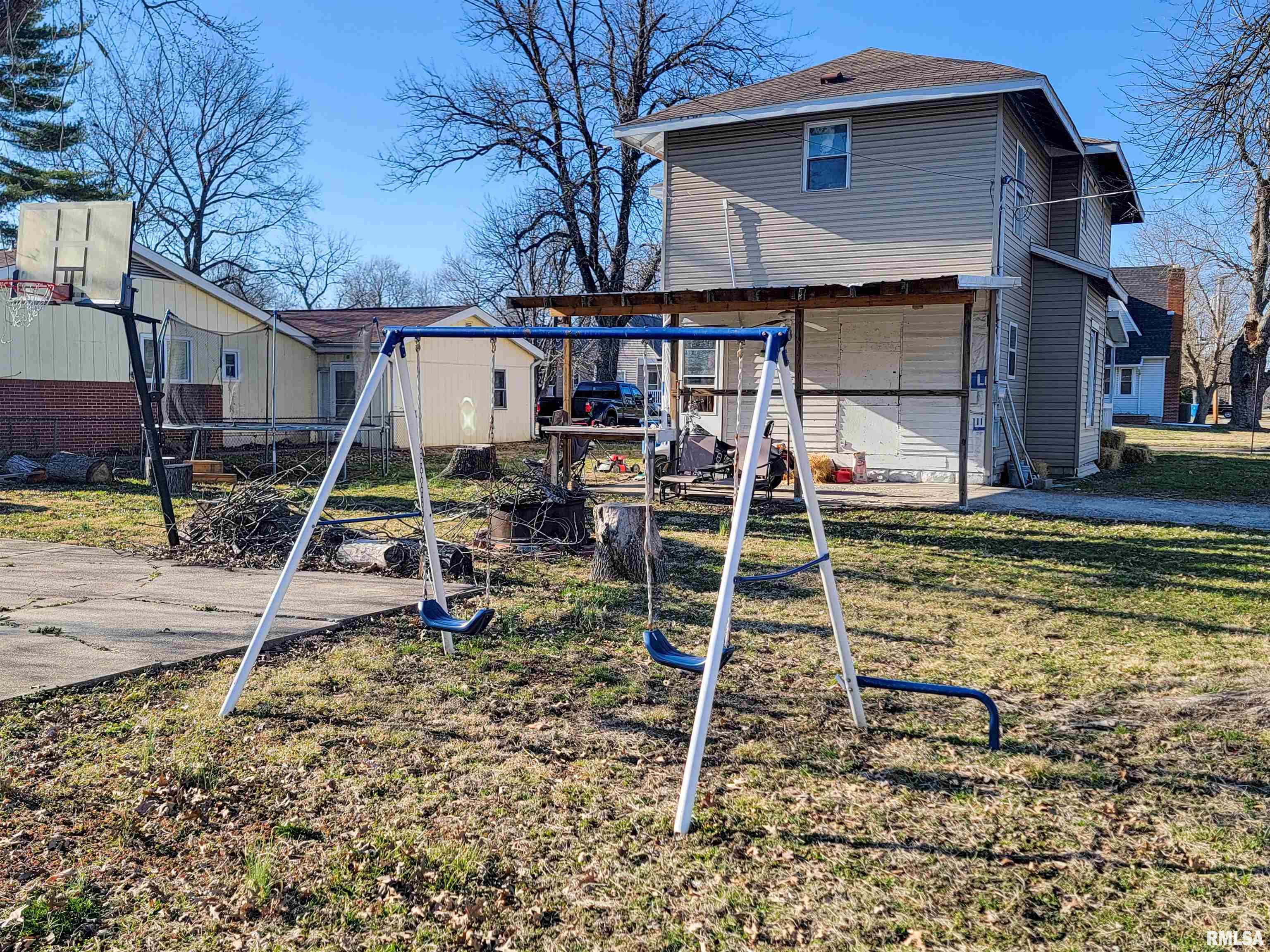 334 East 4th Street Flora, IL 62839 - Photo 11 of 48