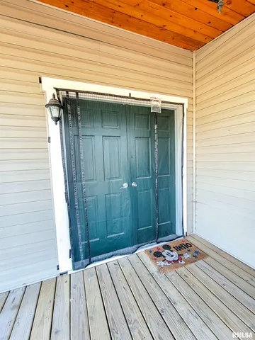 $55,000 | 334 East 4th Street, Flora, IL 62839