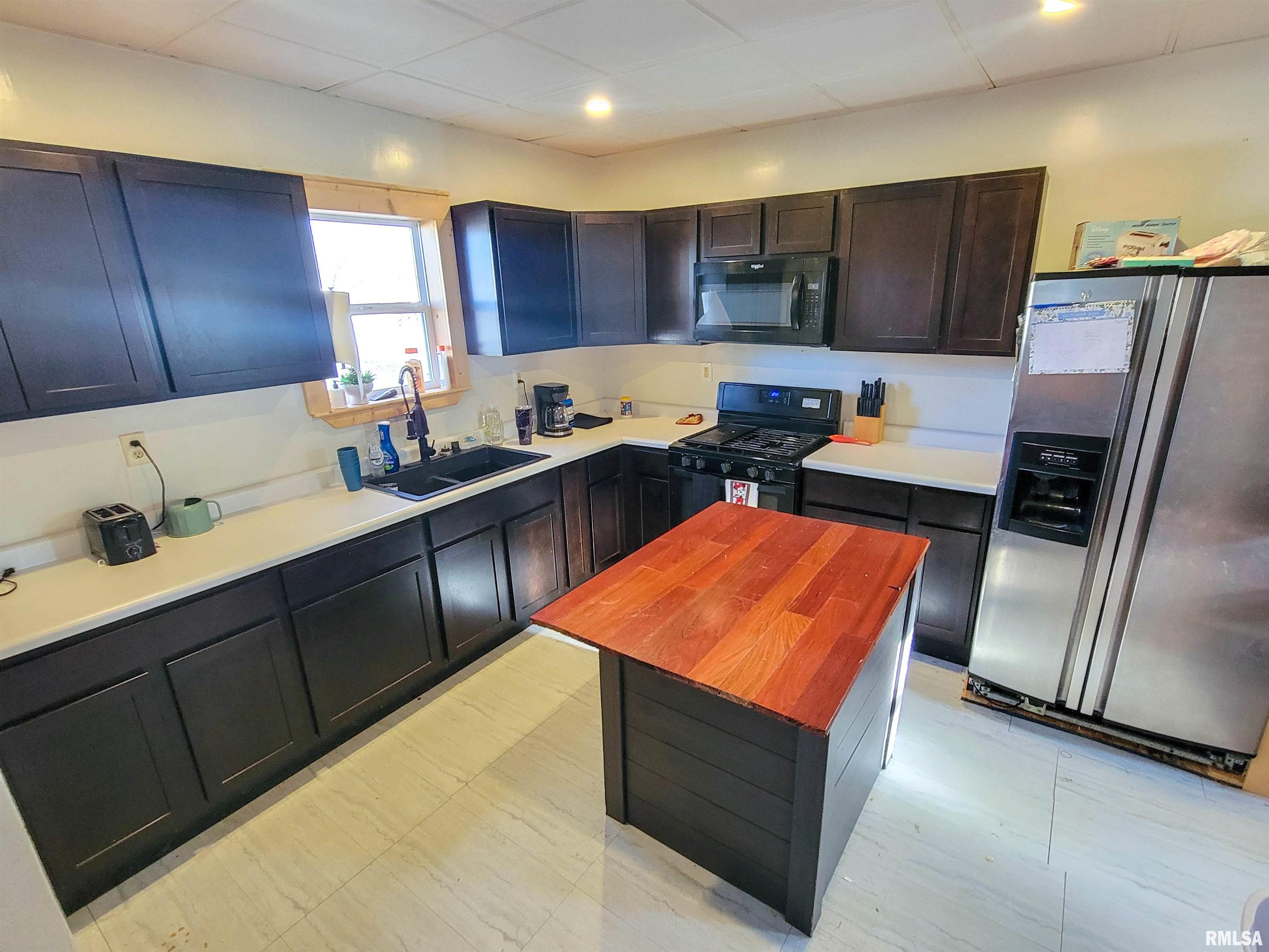 334 East 4th Street Flora, IL 62839 - Photo 2 of 48