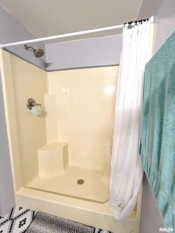 $55,000 | 334 East 4th Street, Flora, IL 62839