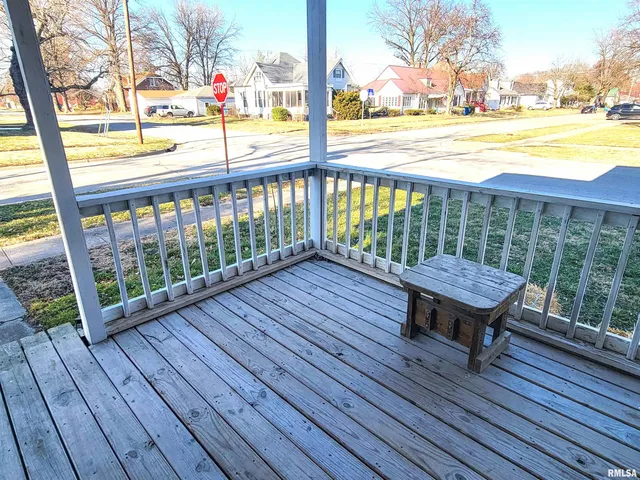 $55,000 | 334 East 4th Street, Flora, IL 62839