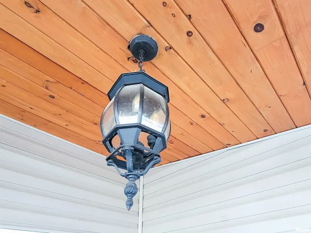 $55,000 | 334 East 4th Street, Flora, IL 62839