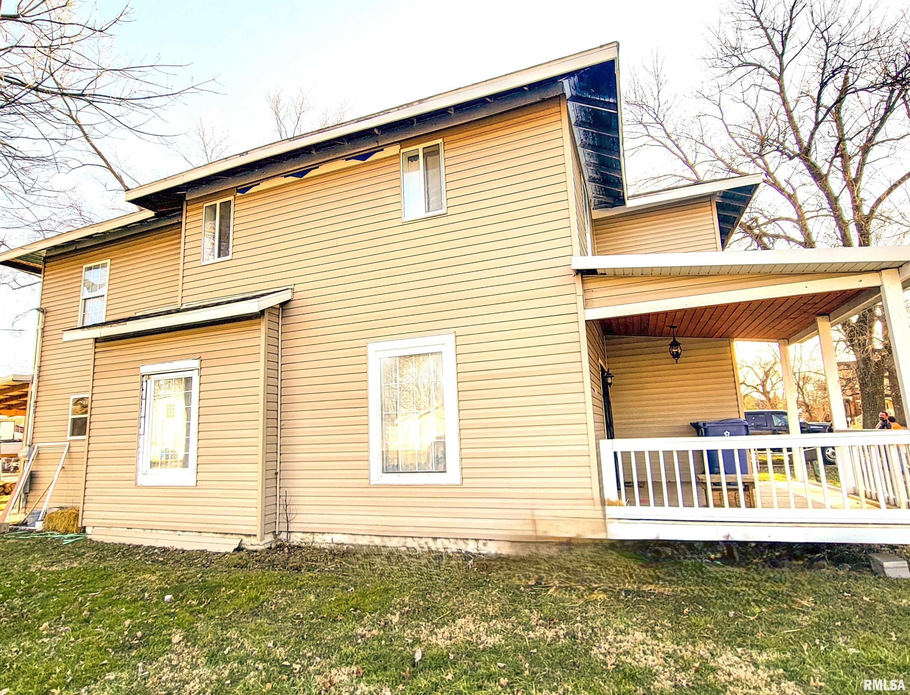 334 East 4th Street Flora, IL 62839 - Photo 9 of 48