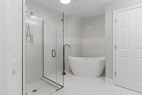 $595,000 | 8044 Sandpoint Boulevard, Orlando, FL 32819