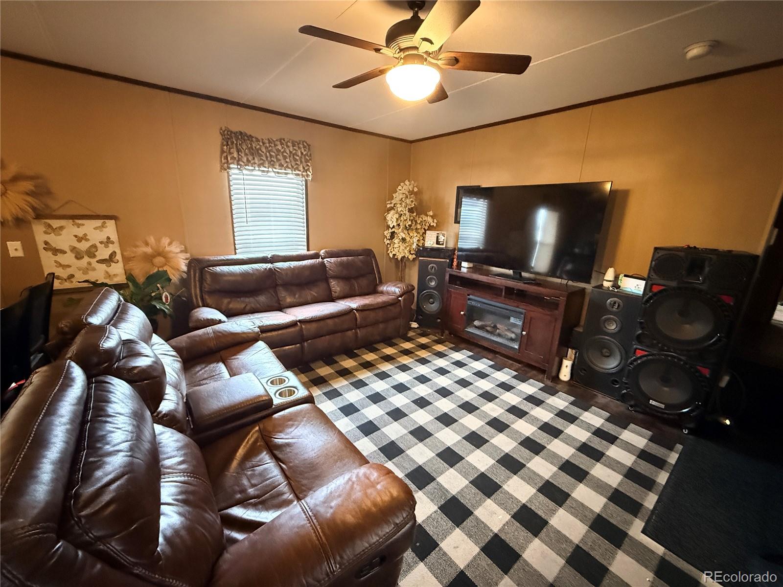 10201 Riverdale Road Thornton, CO 80229 - Photo 16 of 36