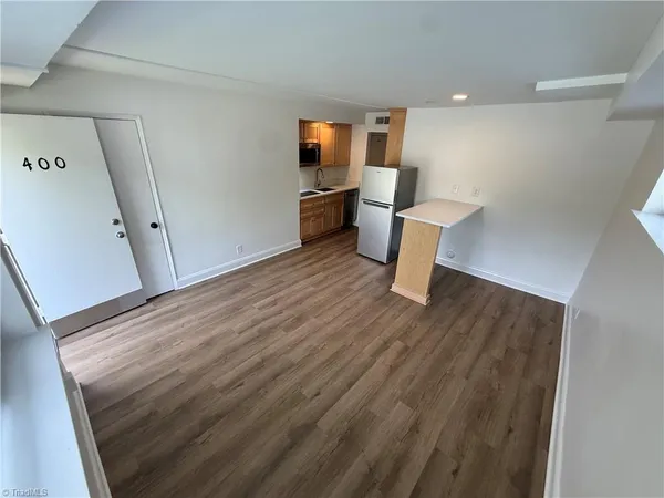 $825 | 400 Lockland Avenue, Winston-Salem, NC 27103