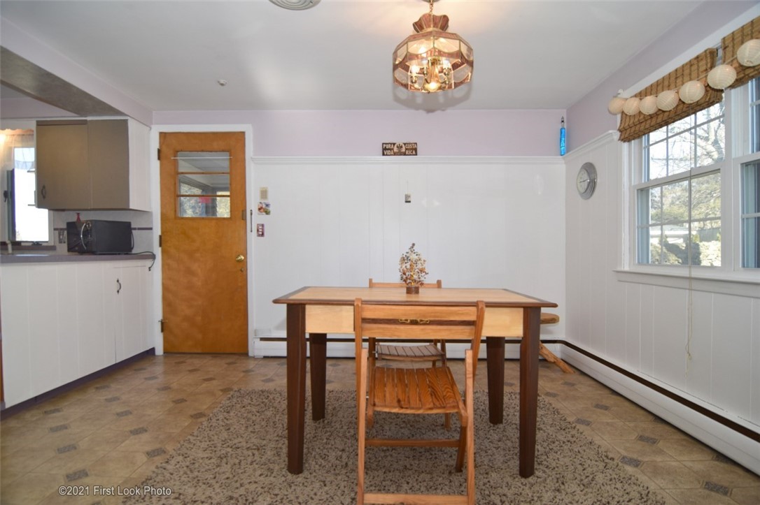 27 Susan Circle Johnston, RI 02919 - Photo 11 of 32 Dining area