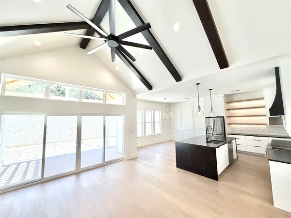 a view of an entryway