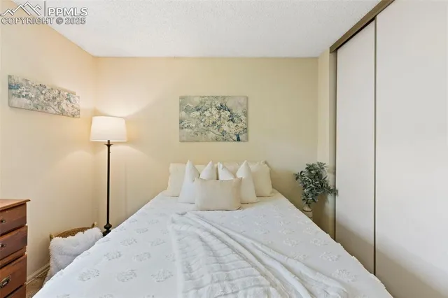 $435,000 | 2113 Roundtop Court, Colorado Springs, CO 80918