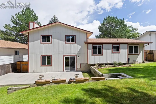 $435,000 | 2113 Roundtop Court, Colorado Springs, CO 80918