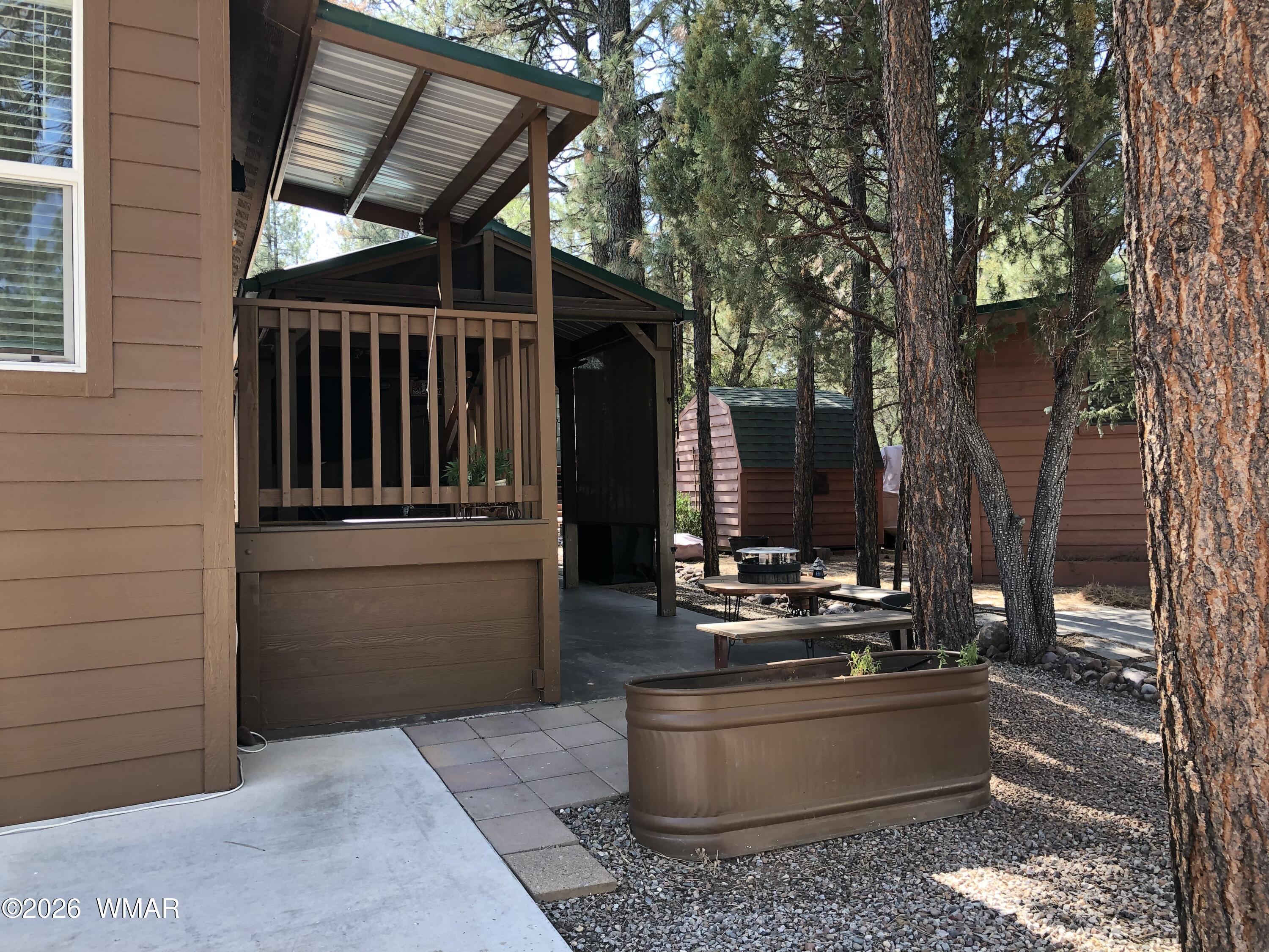 2301 Turtle Creek Road Show Low, AZ 85901 - Photo 4 of 35