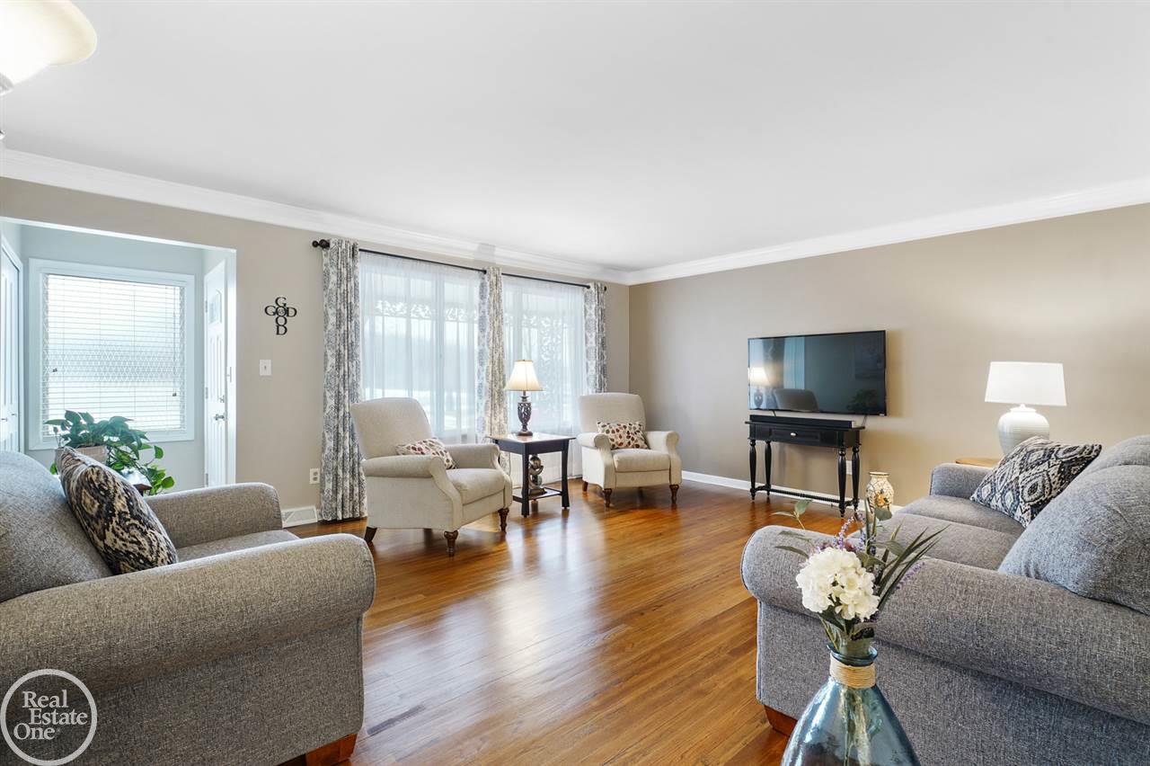 2236 Palms Road Columbus, MI 48063 - Photo 4 of 23