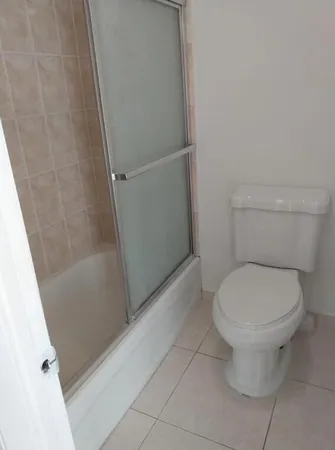 $2,650 | 8001 Crespi Boulevard, Unit 5C, Miami Beach, FL 33141