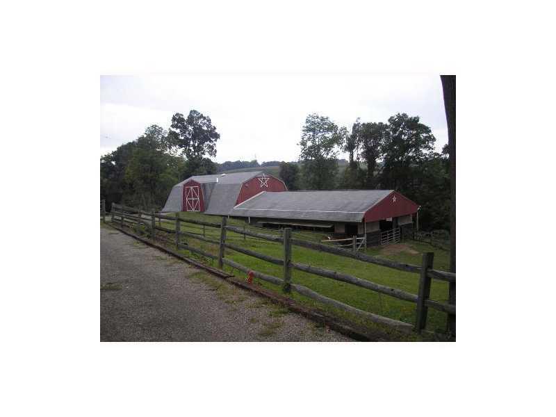 2312 Dellenbaugh Road Tarentum, PA 15084 - Photo 19 of 23 Stable/Barn.