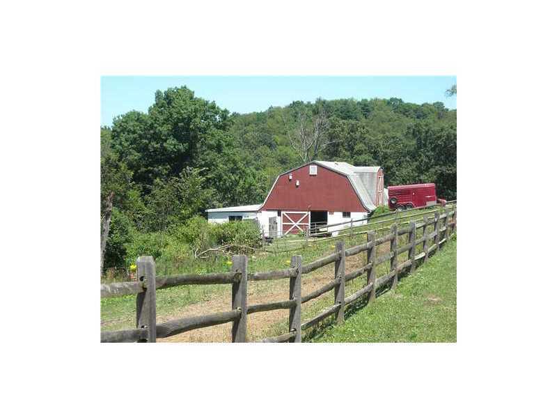 2312 Dellenbaugh Road Tarentum, PA 15084 - Photo 20 of 23 Stable/Barn.