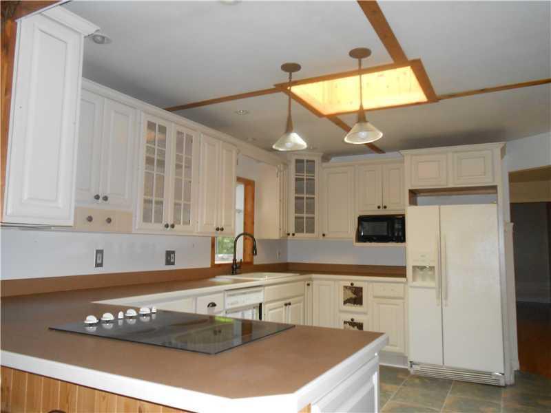 2312 Dellenbaugh Road Tarentum, PA 15084 - Photo 3 of 23 Kitchen.