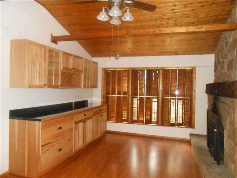 2312 Dellenbaugh Road Tarentum, PA 15084 - Photo 6 of 23 Family Room.