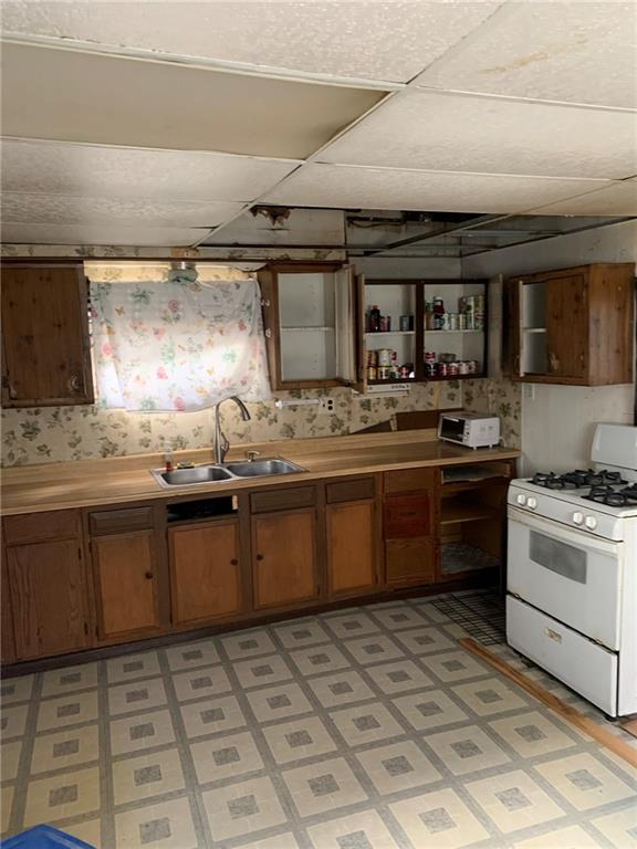 211 Short Street Homestead, PA 15120 - Photo 8 of 25