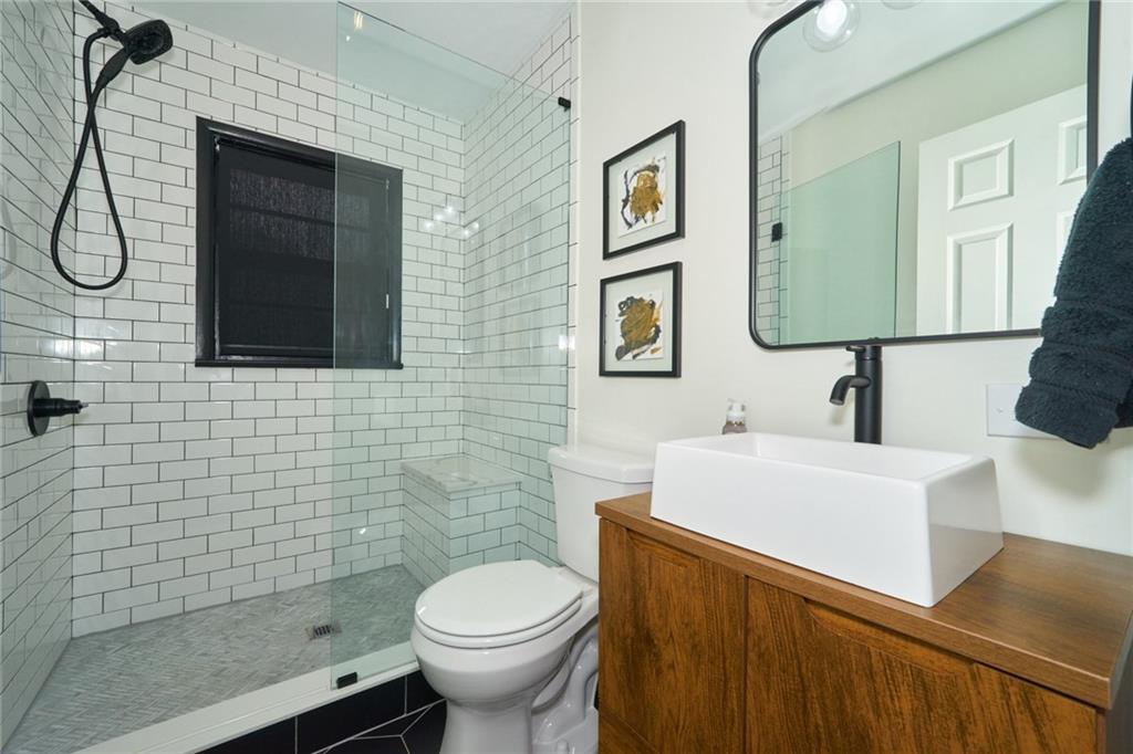 6269 Douglas Road Indianapolis, IN 46220 - Photo 13 of 32 Gallery Image 13