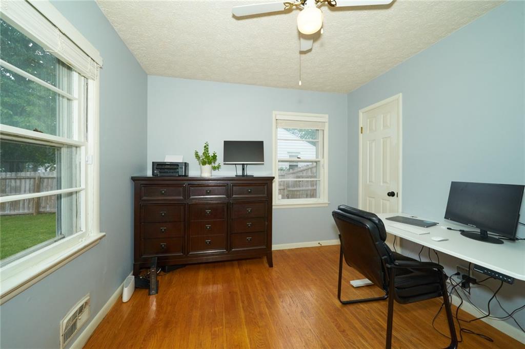 6269 Douglas Road Indianapolis, IN 46220 - Photo 17 of 32 Gallery Image 17