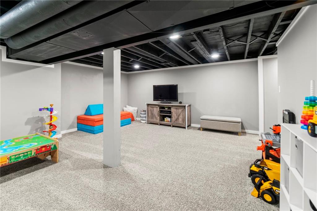 6269 Douglas Road Indianapolis, IN 46220 - Photo 27 of 32 Gallery Image 27