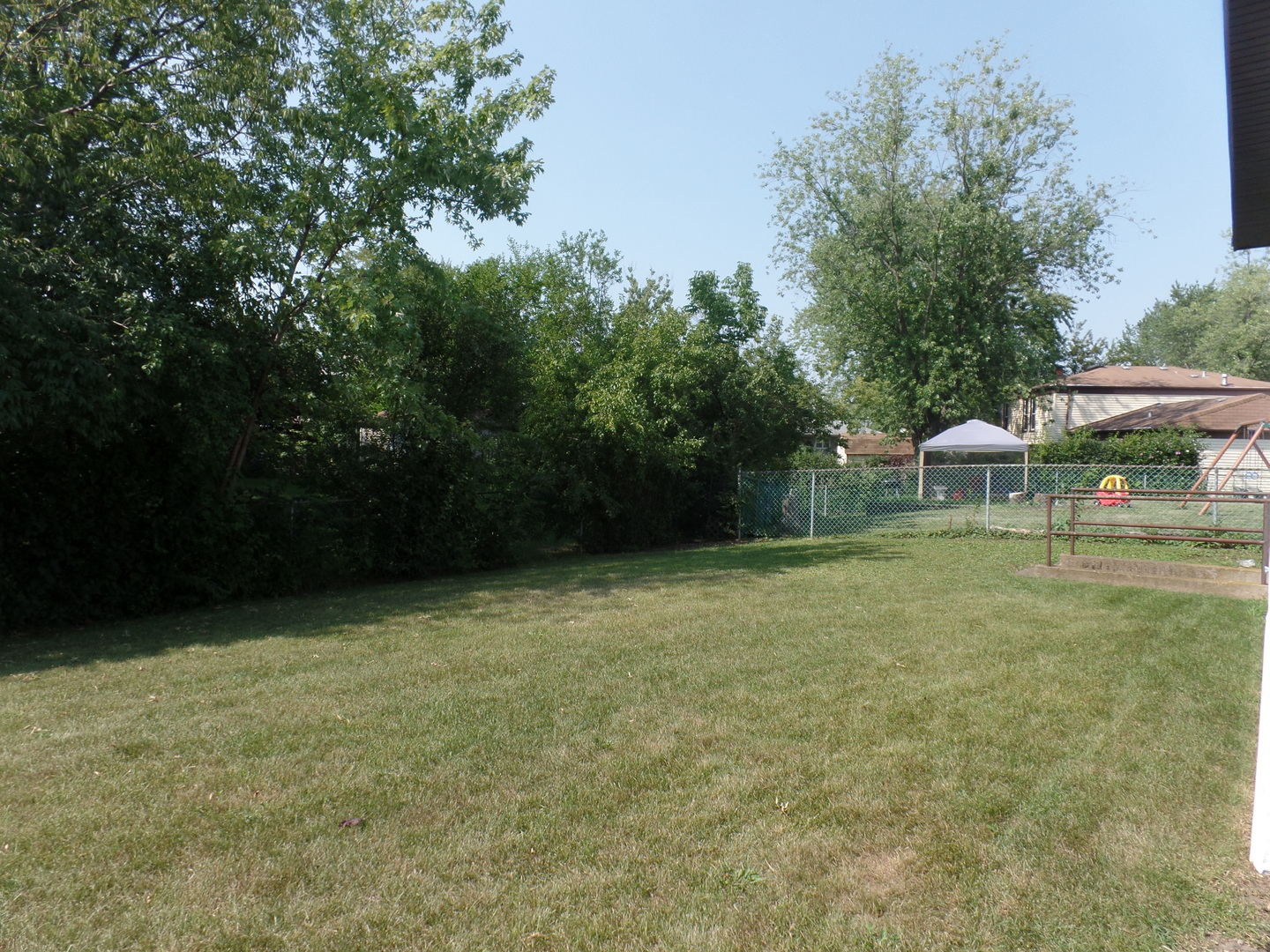 325 North Pinecrest Road Bolingbrook, IL 60440 - Photo 3 of 22