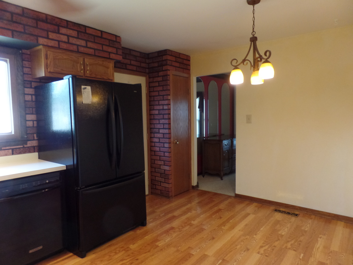 325 North Pinecrest Road Bolingbrook, IL 60440 - Photo 9 of 22