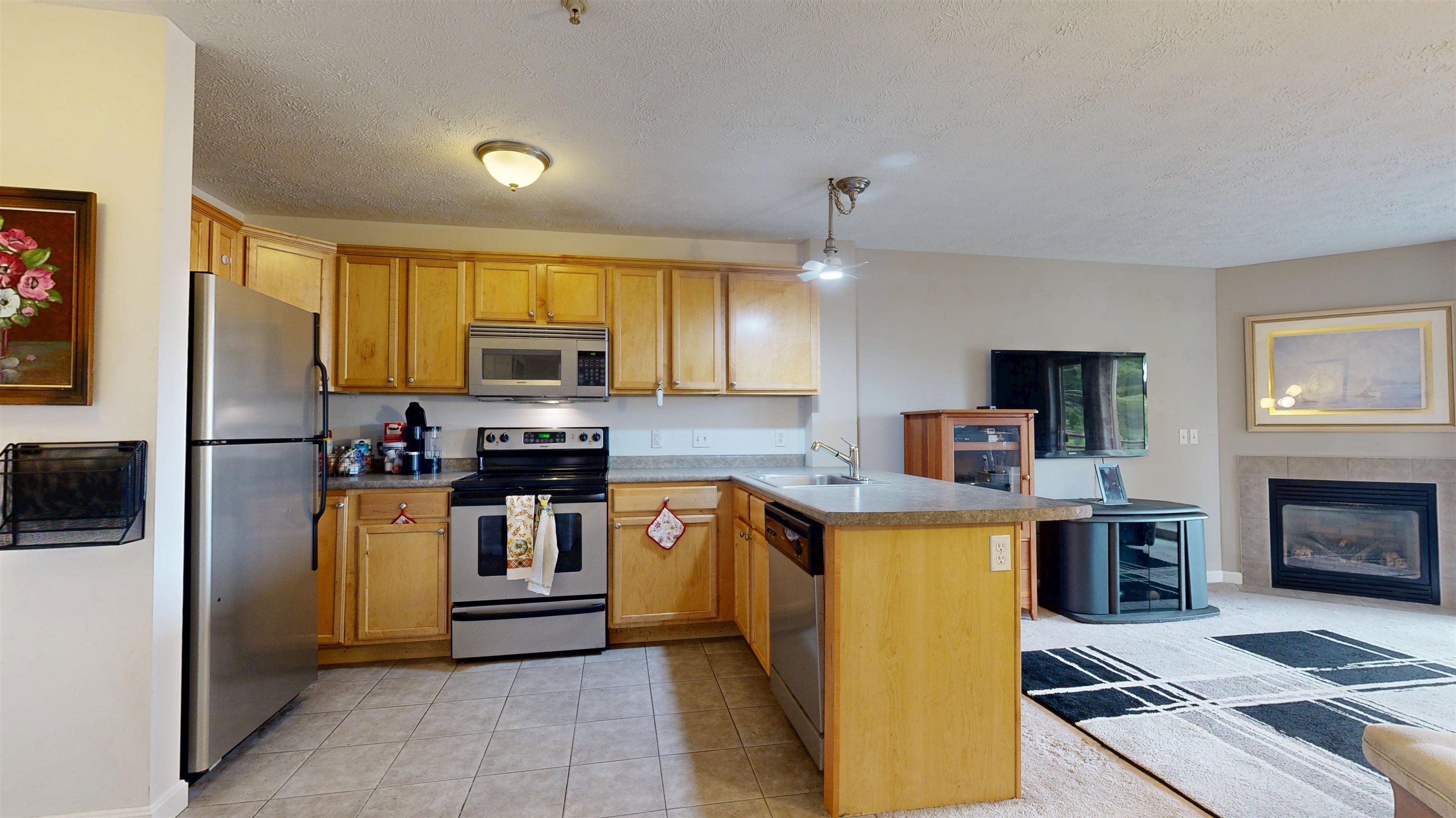 10 Kellogg Road, Unit 236 Essex, VT 05452 - Photo 5 of 11